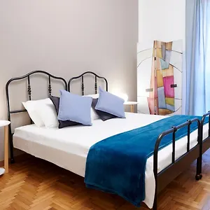 ** Konukevi Red Ribbon İtalya